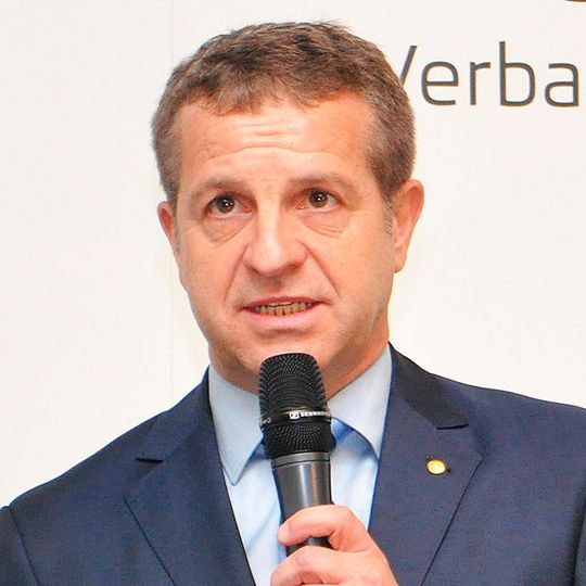 Die ZDK-Fabrikatsgruppe mit Sprecher Thomas Peckruhn diskutierte über die künftige Ausgestaltung des Automobilvertriebs.