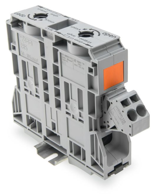Der neue Potentialabgriff für die 185mm² Power Cage Clamp ermöglicht ein Abgreifen der Spannung direkt an der Einspeisung vor dem Hauptschalter. Der neue Potentialabgriff für die 185mm² Power Cage Clamp ermöglicht ein Abgreifen der Spannung direkt an der Einspeisung vor dem Hauptschalter.