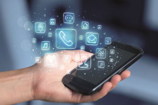 Wer umfangreich surfen und dafür keine hohen Gebühren zahlen will, ist auch im Autohaus auf ein WLAN angewiesen.