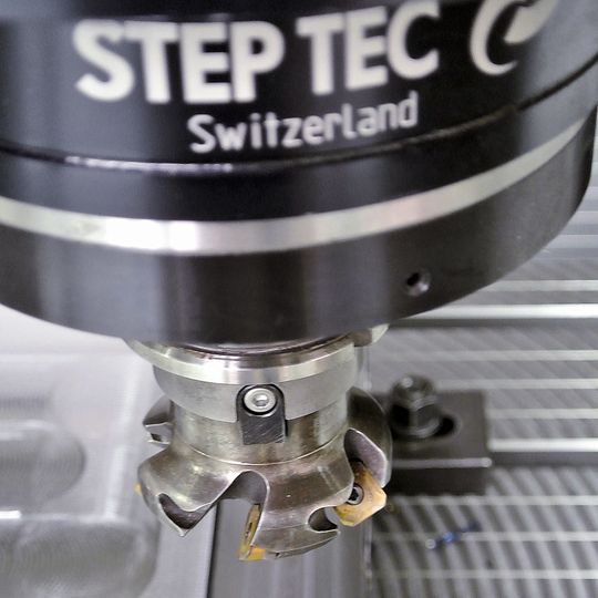 Das Spindelkollisionsschutz-System von GF Machining Solutions verhindert teure Kollisionen und trägt somit zur Prozesssicherheit der Produktion maßgeblich bei. Das Spindelkollisionsschutz-System von GF Machining Solutions verhindert teure Kollisionen und trägt somit zur Prozesssicherheit der Produktion maßgeblich bei.