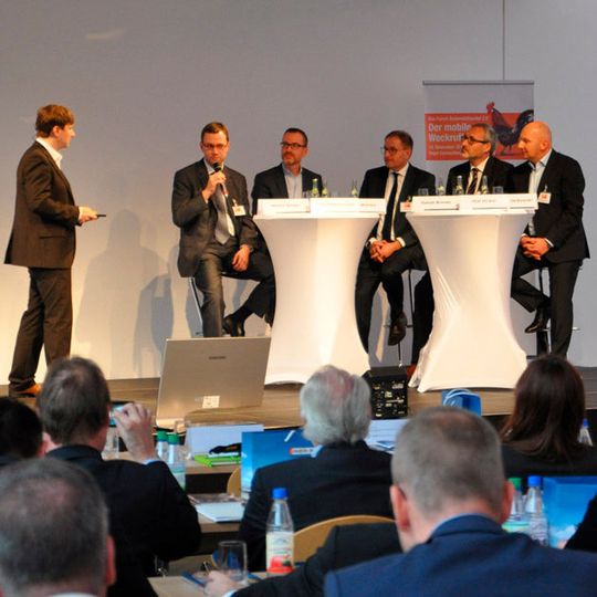 Experten diskutierten beim „Mobile.de Weckruf“ über Kundenbewertungen im Internet. Experten diskutierten beim „Mobile.de Weckruf“ über Kundenbewertungen im Internet.