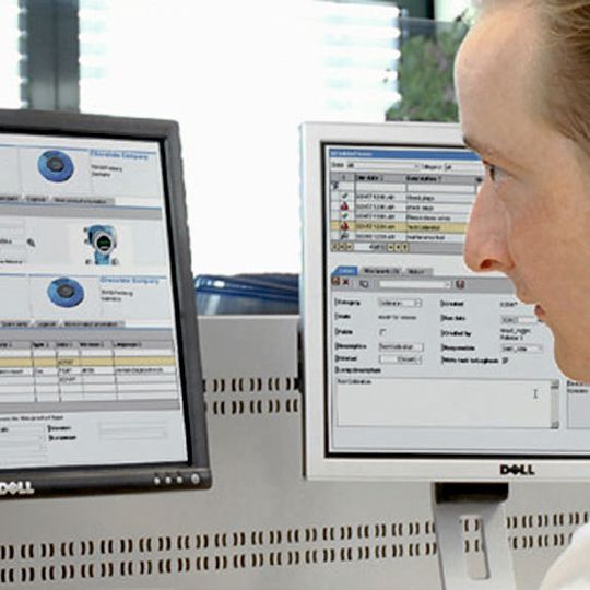 Mit den Life-Cycle-Management-Werkzeugen von Endress+Hauser können Anwender die Prozessqualität verbessern. Mit den Life-Cycle-Management-Werkzeugen von Endress+Hauser können Anwender die Prozessqualität verbessern.