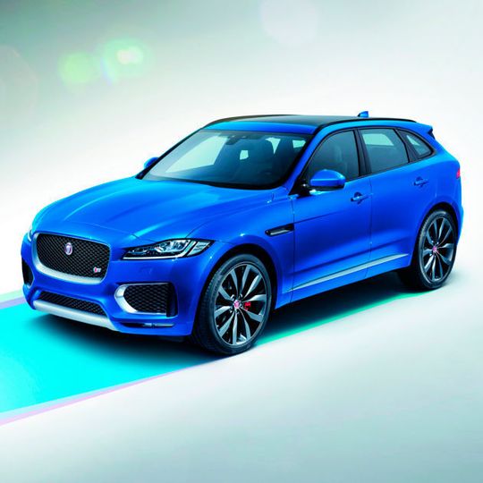 Mit dem Jaguar F-Pace haben die Briten nun ihren ersten SUV geliefert. Nun soll auch ein E-Modell in SUV-Form folgen. Allerdings in einem anderem Design. Mit dem Jaguar F-Pace haben die Briten nun ihren ersten SUV geliefert. Nun soll auch ein E-Modell in SUV-Form folgen. Allerdings in einem anderem Design.