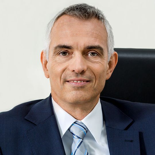 Ab dem 1. Januar 2016 übernimmt Dr. Jörg Böcking (49) die Position des Chief Technology Officer (CTO) bei TrelleborgVibracoustic. Ab dem 1. Januar 2016 übernimmt Dr. Jörg Böcking (49) die Position des Chief Technology Officer (CTO) bei TrelleborgVibracoustic.