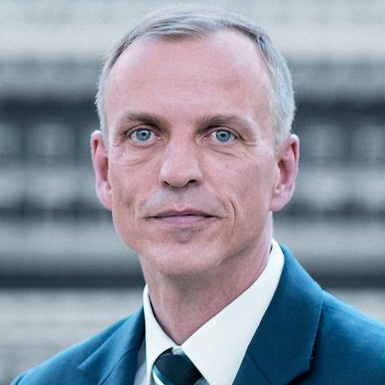 Der bisherige President & CEO für China, Jörg Buchheim, scheidet zum 30. November aus der Hella-Geschäftsführung aus. Der bisherige President & CEO für China, Jörg Buchheim, scheidet zum 30. November aus der Hella-Geschäftsführung aus.