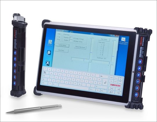 Das Taskbook SH10 begleitet Mitarbeiter in allen Bereichen der Fertigung und der Logistik mit digitaler Intelligenz. Das Taskbook SH10 begleitet Mitarbeiter in allen Bereichen der Fertigung und der Logistik mit digitaler Intelligenz.
