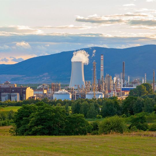Die tschechische Industrie ist mittlerweile in der Lage, Produkte auf dem Niveau der etablierten Industriestaaten herzustellen. Die tschechische Industrie ist mittlerweile in der Lage, Produkte auf dem Niveau der etablierten Industriestaaten herzustellen.