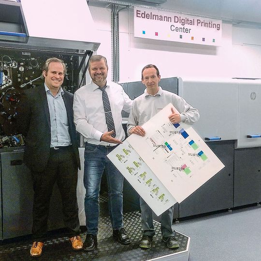 Verpackungshersteller, wie die Edelmann Gruppe, müssen in Sachen Individualisierung und Personifizierung eine Antwort bieten. Digitale Drucktechnologien zeigen hier viele erweiterte Optionen auf. Verpackungshersteller, wie die Edelmann Gruppe, müssen in Sachen Individualisierung und Personifizierung eine Antwort bieten. Digitale Drucktechnologien zeigen hier viele erweiterte Optionen auf.