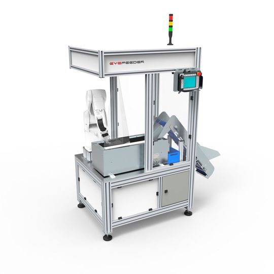Die Zuführanlage Eyefeeder bildet einen weiteren Messeschwerpunkt am Stand von Denso Robotics. Die Zuführanlage Eyefeeder bildet einen weiteren Messeschwerpunkt am Stand von Denso Robotics.
