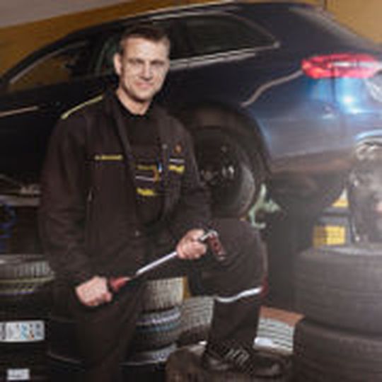 Kfz-Mechatroniker Christian Sauermann-Kersch ist eines der Gesichter der Kampagne.