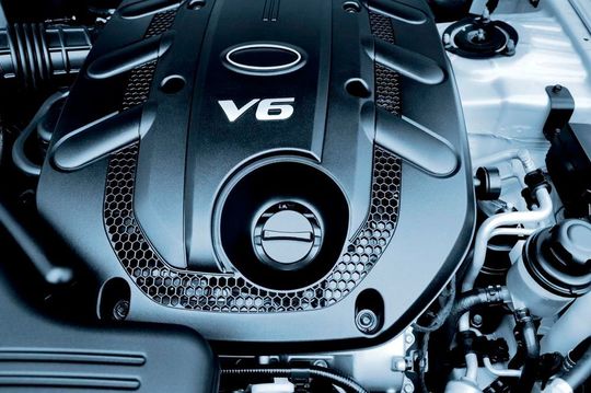 Strukturell geklebte Polyamide als funktionelle und beständige Bauteile in Motoren. Strukturell geklebte Polyamide als funktionelle und beständige Bauteile in Motoren.