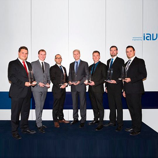 Die Preisträger (von links nach rechts): Dr. Andreas Businger, Christian Götte, Dr. Elias Baum, Dr. Moritz Julian Schindler, Sven Holzendorf, René Althans, Dr. Kai Franke. Die Preisträger (von links nach rechts): Dr. Andreas Businger, Christian Götte, Dr. Elias Baum, Dr. Moritz Julian Schindler, Sven Holzendorf, René Althans, Dr. Kai Franke.