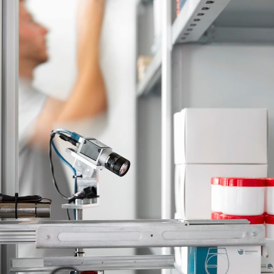 Die Veranstaltung steht unter dem Motto „Smart kommissionieren im Zeichen von Industrie 4.0“ und findet am 14. Januar in Würzburg statt. Die Veranstaltung steht unter dem Motto „Smart kommissionieren im Zeichen von Industrie 4.0“ und findet am 14. Januar in Würzburg statt.