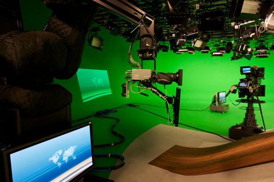 Siemens stattet das Sendezentrum des ZDF in Mainz mit neuer Energieversorgungstechnik aus. Siemens stattet das Sendezentrum des ZDF in Mainz mit neuer Energieversorgungstechnik aus.