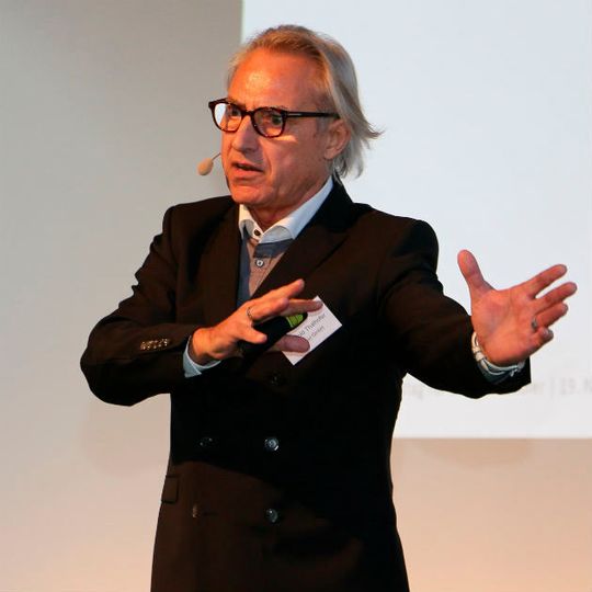 Berater Reinhold Thalhofer führte mit praxisnahen Vorträgen durch die Veranstaltung. Berater Reinhold Thalhofer führte mit praxisnahen Vorträgen durch die Veranstaltung.