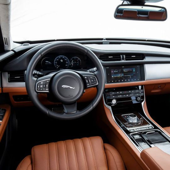 Die zunehmende Vernetzung der Fahrzeuge hat die Kooperation von JLR und Altran vorangetrieben. Die zunehmende Vernetzung der Fahrzeuge hat die Kooperation von JLR und Altran vorangetrieben.