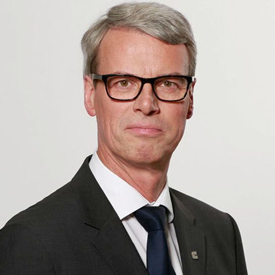 Mathias Lütgendorf war im April 2009 in das Executive Committee der Clariant eingetreten. Mathias Lütgendorf war im April 2009 in das Executive Committee der Clariant eingetreten.