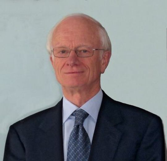 Edward Hopper, Gründer von MACCON: „In meinem Workshop auf dem Praxisforum 2015 in Würzburg erarbeiteten wir die grundlegende Funktionsweise der Analyse-Software und lernten, wie einfach die thermische Bewertung mittels simpler Ergebnisdiagramme ist." Edward Hopper, Gründer von MACCON: „In meinem Workshop auf dem Praxisforum 2015 in Würzburg erarbeiteten wir die grundlegende Funktionsweise der Analyse-Software und lernten, wie einfach die thermische Bewertung mittels simpler Ergebnisdiagramme ist."