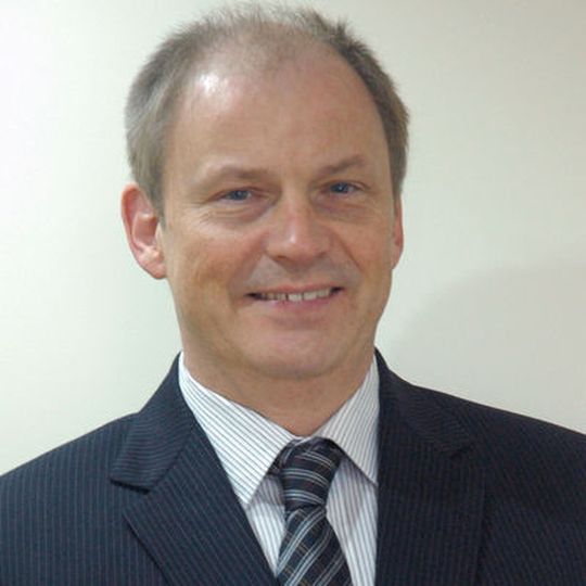 Michael Ford von Mentor Graphics ist der Überzeugung, dass Industrie 4.0 den europäischen Elektronikfertigern eine Renaissance bescheren wird. Michael Ford von Mentor Graphics ist der Überzeugung, dass Industrie 4.0 den europäischen Elektronikfertigern eine Renaissance bescheren wird.