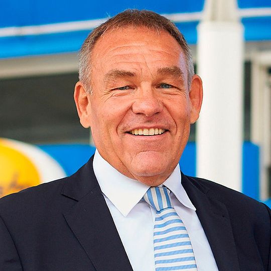 Stefan Brok wird Geschäftsführer der Oktan Mineraloel-Vertriebs GmbH in Hamburg.