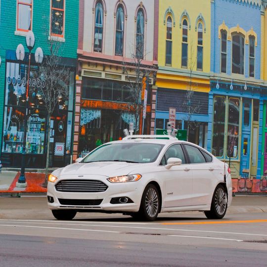 Ford testet das autonome Fahren unter anderem schon auf einer Strecke, die zur University of Michigan gehört. Ford testet das autonome Fahren unter anderem schon auf einer Strecke, die zur University of Michigan gehört.