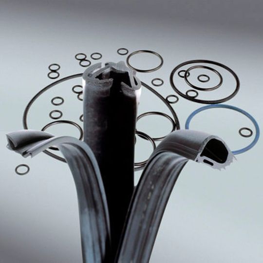 Klüberflex 300-0 N dient zur Lackierung von O-Ringen und Dichtungen in allen Industriebereichen.