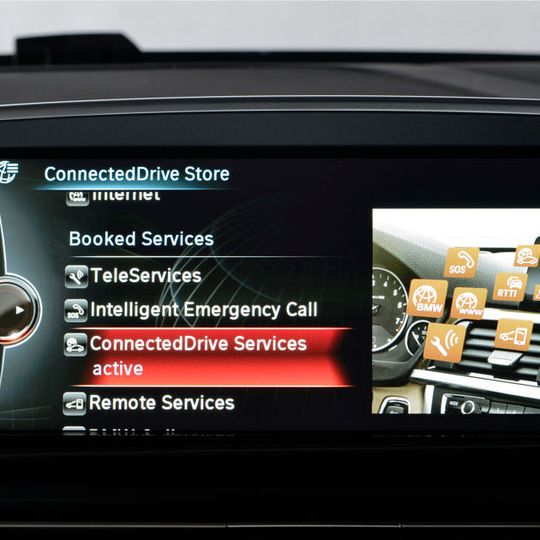 Die Digitalisierung und Vernetzung gilt als Top-Trend, der die Automobilbranche zu einem schnellen Wandel zwingt. Insbesondere die Fahrzeugdaten sind dabei eine wichtige Währung. Die Digitalisierung und Vernetzung gilt als Top-Trend, der die Automobilbranche zu einem schnellen Wandel zwingt. Insbesondere die Fahrzeugdaten sind dabei eine wichtige Währung.
