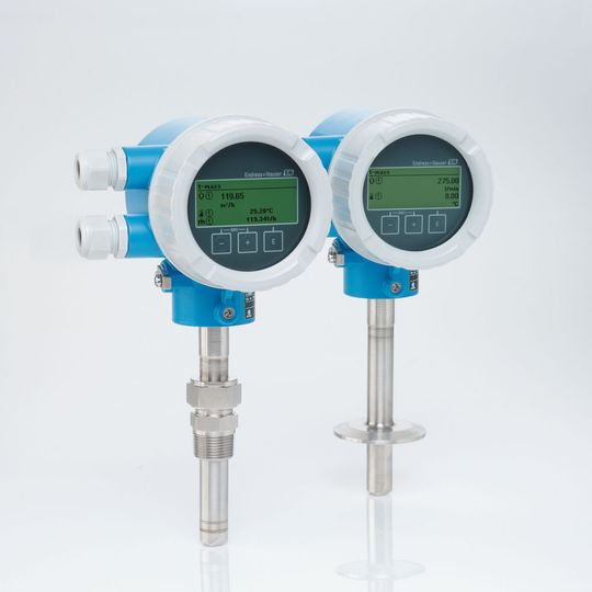 Mit dem Proline t-mass T 150 lässt sich das thermische Messprinzip auch für Flüssigkeiten anwenden. Mit dem Proline t-mass T 150 lässt sich das thermische Messprinzip auch für Flüssigkeiten anwenden.