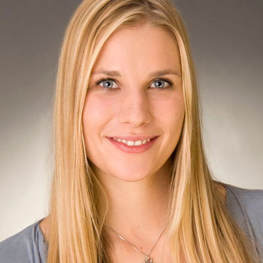 Rebecca Siwon studiert Psychologie an der Universität Wien. Neben ihrem Studium ist sie als Freiberuflerin u.a. an Forschungsprojekten der Universität Wien beteiligt. In diesem Zusammenhang befasste sie sich ausführlich mit dem Thema Prokrastination. Rebecca Siwon studiert Psychologie an der Universität Wien. Neben ihrem Studium ist sie als Freiberuflerin u.a. an Forschungsprojekten der Universität Wien beteiligt. In diesem Zusammenhang befasste sie sich ausführlich mit dem Thema Prokrastination.