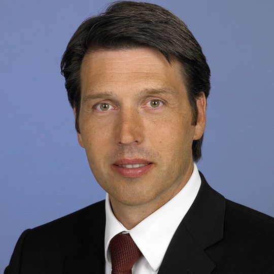 Insolvenzverwalter Dr. Hubert Ampferl hat den Geschäftsbetrieb der Luitpoldhütte an die Ogepar-Gruppe mit Sitz in Luxemburg verkauft. Insolvenzverwalter Dr. Hubert Ampferl hat den Geschäftsbetrieb der Luitpoldhütte an die Ogepar-Gruppe mit Sitz in Luxemburg verkauft.