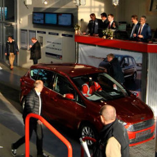 BCA brachte in einer Eventauktion von Ford 600 Fahrzeuge unter den Hammer.