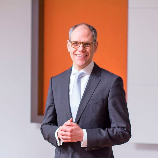 Henry Puhl wird neuer Vorsitzender der Geschäftsführung der Still GmbH und President Still EMEA. Henry Puhl wird neuer Vorsitzender der Geschäftsführung der Still GmbH und President Still EMEA.
