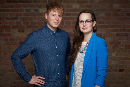 Amelie Künzler und Sandro Engel von der Urban Invention GbR in Hildesheim entwickelten ActiWait,...