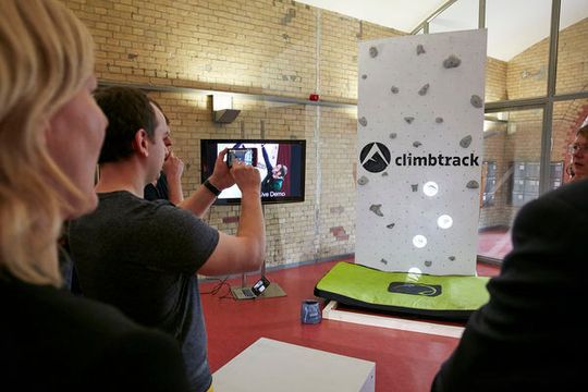 Die App bietet auch Augmented-Reality-Lösungen zur spontanen Definition von Kletterrouten an.