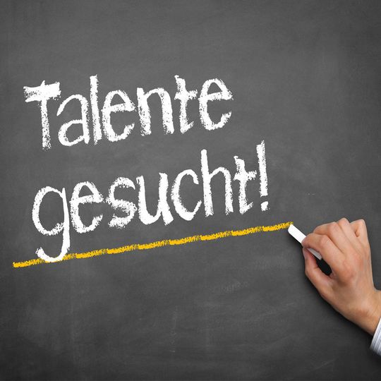 HR-Management für Fortgeschrittene: Ein Whitepaper der Manpowergroup zeigt, wie Unternehmen in der neuen Arbeitswelt wettbewerbsfähig bleiben können. HR-Management für Fortgeschrittene: Ein Whitepaper der Manpowergroup zeigt, wie Unternehmen in der neuen Arbeitswelt wettbewerbsfähig bleiben können.