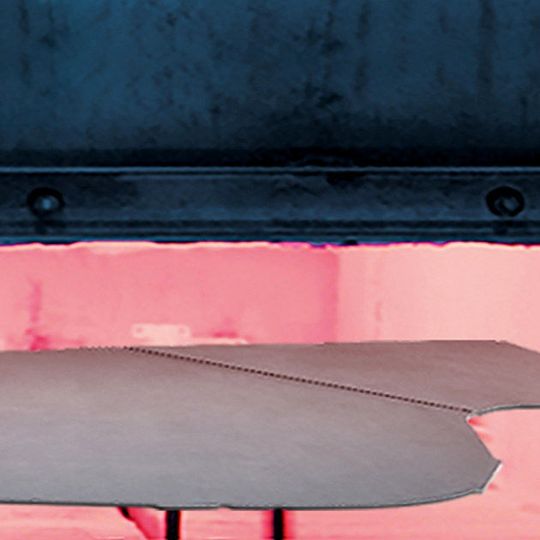 Die Warmumformung von feuerverzinktem Bandstahl soll hoch korrosionsbeständige Leichtbauteile ermöglichen. Die Warmumformung von feuerverzinktem Bandstahl soll hoch korrosionsbeständige Leichtbauteile ermöglichen.
