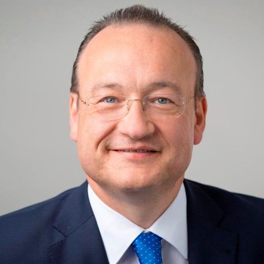 Dirk Van Meirvenne wird neuer Leiter der Business Unit Advanced Industrial Intermediates. Dirk Van Meirvenne wird neuer Leiter der Business Unit Advanced Industrial Intermediates.
