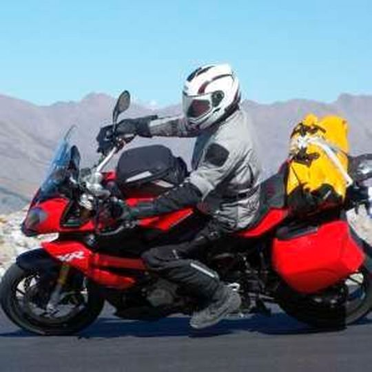Praxistest in den Alpen bestanden: BMW S 1000 XR. Praxistest in den Alpen bestanden: BMW S 1000 XR.