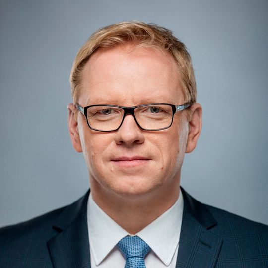 Prof. Dr. Rainer Lindner ist neuer CEO der Schaeffler-Subregion Mittel- und Osteuropa. Prof. Dr. Rainer Lindner ist neuer CEO der Schaeffler-Subregion Mittel- und Osteuropa.