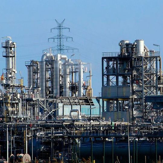 Dow Water & Process Solutions beweist die Wirksamkeit der Wiederverwendung von Abwasser bei der Nutzung in Kühltürmen im Petrochemiekomplex Tarragona, Spanien. (Symbolbild Petrochemie) Dow Water & Process Solutions beweist die Wirksamkeit der Wiederverwendung von Abwasser bei der Nutzung in Kühltürmen im Petrochemiekomplex Tarragona, Spanien. (Symbolbild Petrochemie)