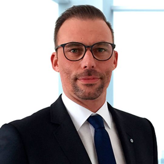 Stefan Reiner übernimmt ab sofort die Geschäftsführung der Albis Plastic Vertriebsgesellschaft mbH, einer Tochter der Albis Plastic GmbH. Stefan Reiner übernimmt ab sofort die Geschäftsführung der Albis Plastic Vertriebsgesellschaft mbH, einer Tochter der Albis Plastic GmbH.