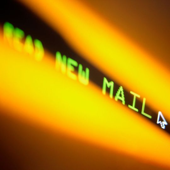 In der Kompetenzgruppe E-Mail des eco diskutieren Experten aus Kreisen der Internet Service Provider und E-Mail Versender aktuelle Entwicklungen bei den technischen Methoden der E-Mail-Senderauthentifizierung und E-Mail-Standards. In der Kompetenzgruppe E-Mail des eco diskutieren Experten aus Kreisen der Internet Service Provider und E-Mail Versender aktuelle Entwicklungen bei den technischen Methoden der E-Mail-Senderauthentifizierung und E-Mail-Standards.