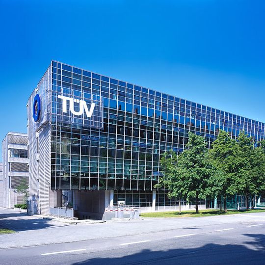 Der TÜV Süd hält zukünftig 100 Prozent der Anteile der Atisae –Gruppe, einem der führenden Anbieter für Prüfdienstleistungen in Spanien. Der TÜV Süd hält zukünftig 100 Prozent der Anteile der Atisae –Gruppe, einem der führenden Anbieter für Prüfdienstleistungen in Spanien.