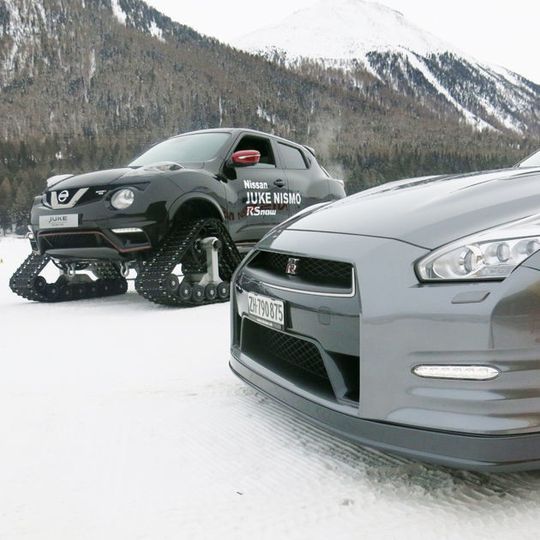 Mit den Allradmodellen von Nissan im Schnee. Mit den Allradmodellen von Nissan im Schnee.