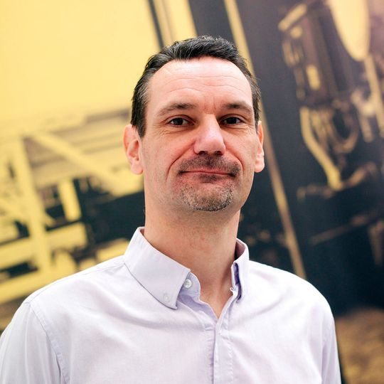 Steve Noakes von Pyroban: „Die aktuelle Fassung von ISO 3691-1:2011 wurde 2012 in europäische Standards umgesetzt und bestimmt, dass in Bezug auf die Sicherheit keine unbefugte Fahrzeugmodifikation erlaubt ist, und dass keinerlei Änderungen ohne die vorherige schriftliche Genehmigung des Fahrzeugherstellers erfolgen dürfen.“ Steve Noakes von Pyroban: „Die aktuelle Fassung von ISO 3691-1:2011 wurde 2012 in europäische Standards umgesetzt und bestimmt, dass in Bezug auf die Sicherheit keine unbefugte Fahrzeugmodifikation erlaubt ist, und dass keinerlei Änderungen ohne die vorherige schriftliche Genehmigung des Fahrzeugherstellers erfolgen dürfen.“