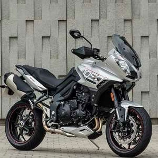 Die neue Street-Enduro Triumph Tiger Sport feiert am 12. Febraur in London Weltpremiere. Die neue Street-Enduro Triumph Tiger Sport feiert am 12. Febraur in London Weltpremiere.