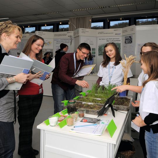Juroren und Teilnehmer tauschen sich im Fachgespräch aus. Juroren und Teilnehmer tauschen sich im Fachgespräch aus.