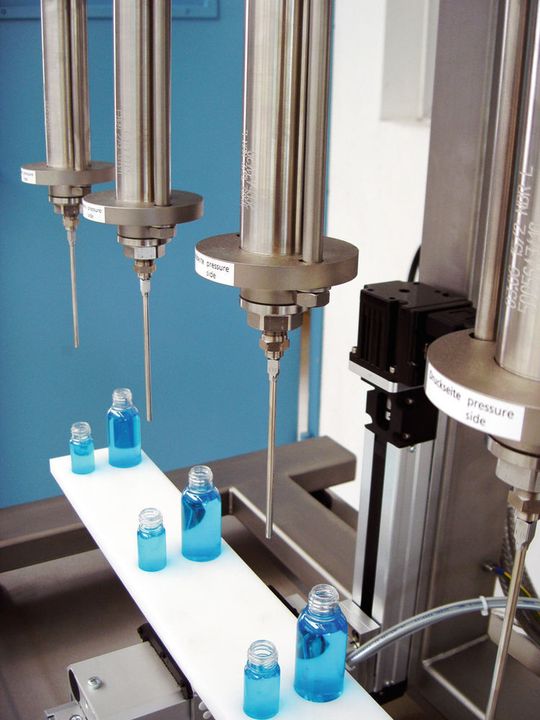 Abfüllsystem für Duschgel Abfüllsystem für Duschgel