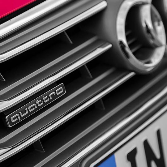 Audi bietet seinen Quattro-Antrieb in Zukunft auch als ein nicht-permanentes System an. Audi bietet seinen Quattro-Antrieb in Zukunft auch als ein nicht-permanentes System an.