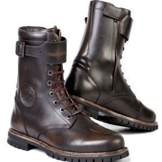 Auch als Alltagsschuhe könnte man die Stylmartin Boots anziehen. Auch als Alltagsschuhe könnte man die Stylmartin Boots anziehen.